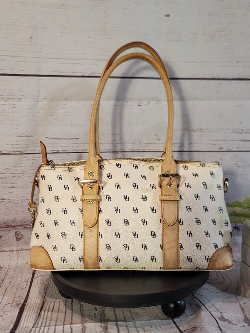 Vintage Dooney & Bourke Cream Black DB Monogram Leather Bag Y2K Satchel